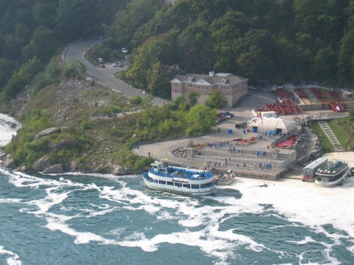 Niagara vízesés: beszállás a kanadai oldalon